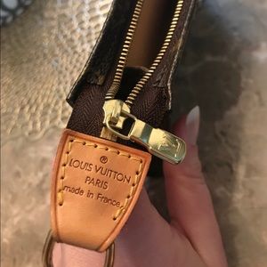 Authentic Louis Vuitton pm pouch